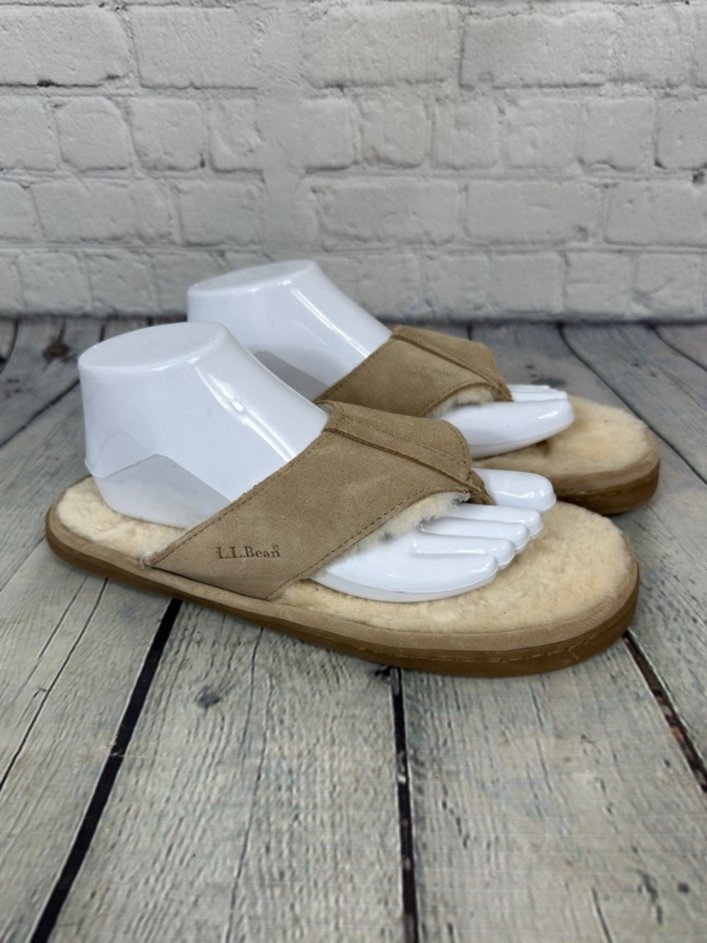 L.L.Bean Wicked Good Slippers sandals women’s size 10M